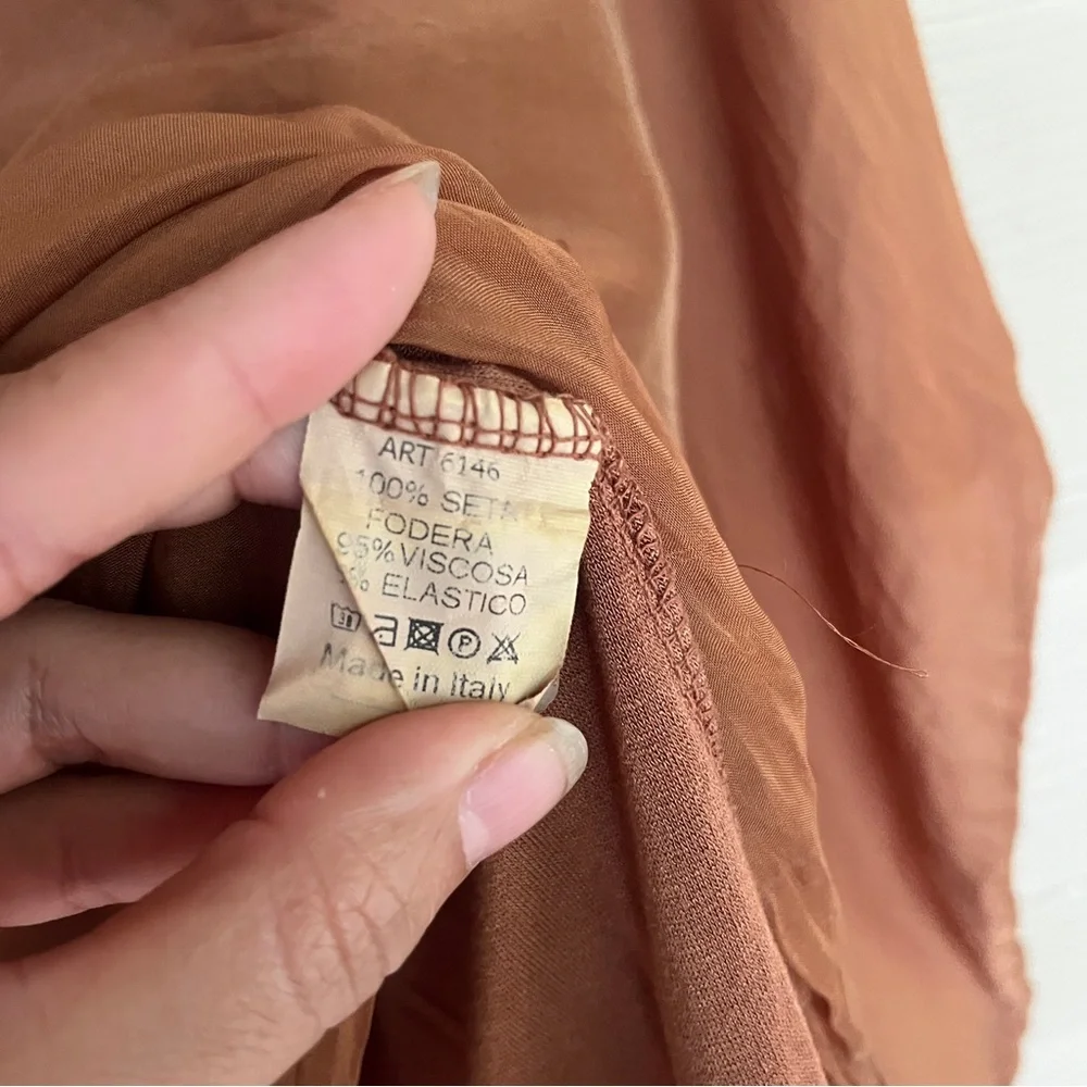 Mahina Rust Brown Women's Blouse - Picture 5 of 7